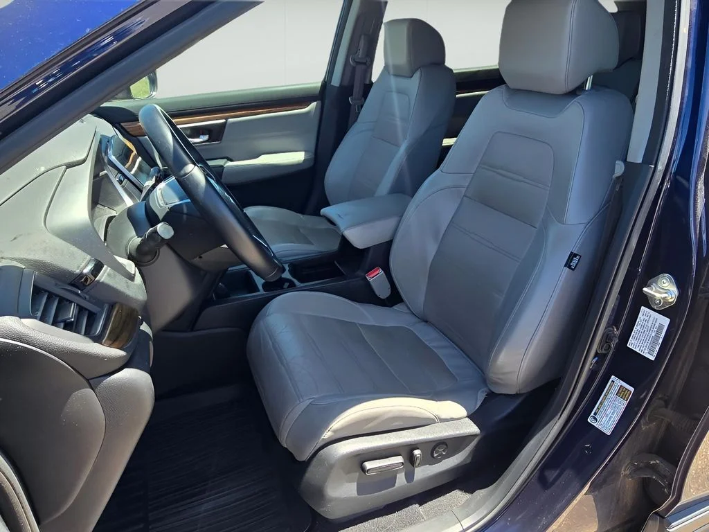 Used 2018 Obsidian Blue Pearl Honda EX-L image 10