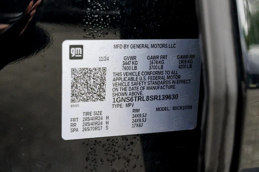 Used 2025 Black Chevrolet High Country image 65