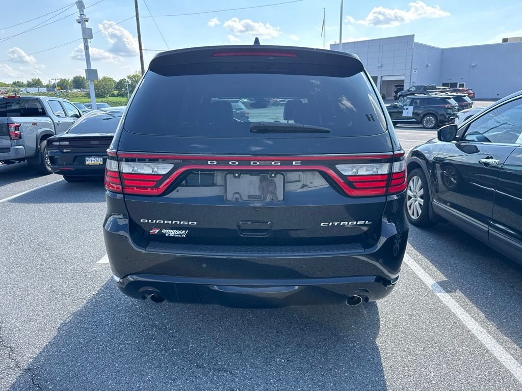 Used 2023 Black Dodge Citadel image 6