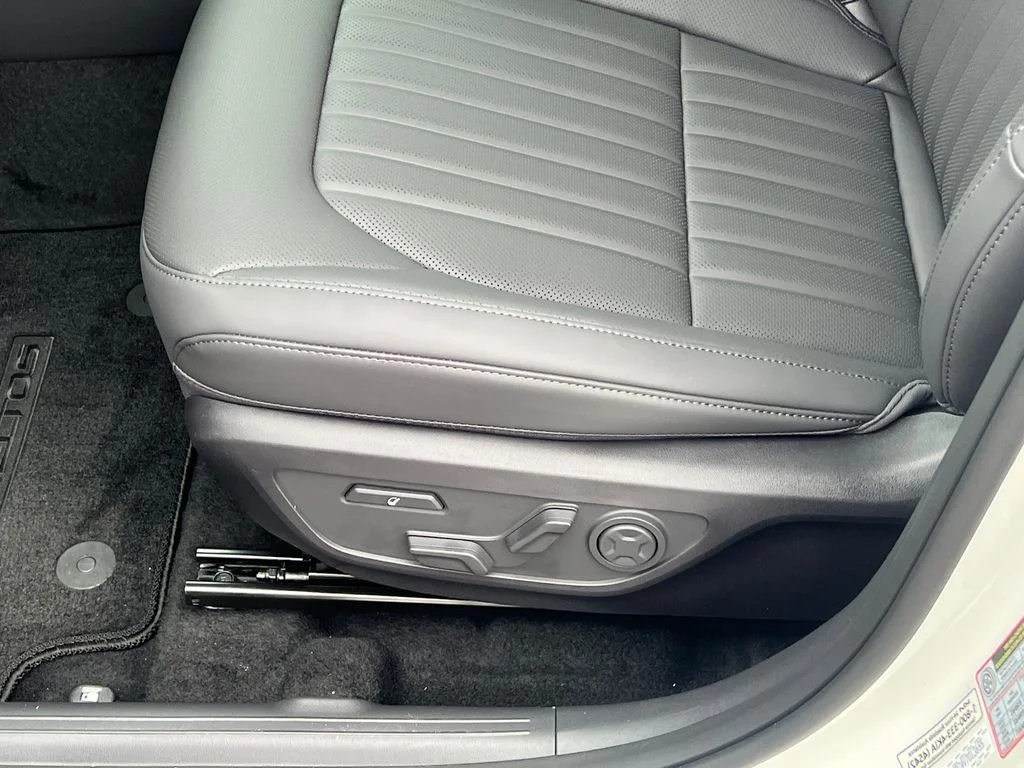 New 2027 White Kia X-Line SX image 10