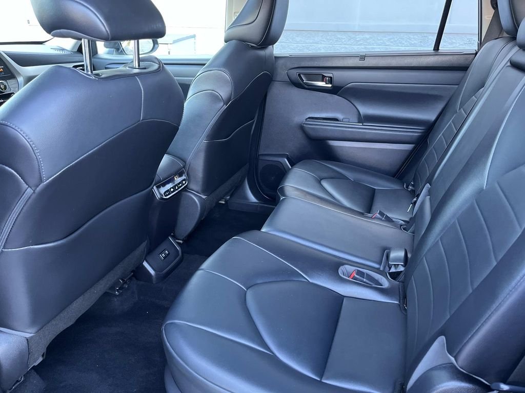 Used 2021 Blue Toyota XLE image 22