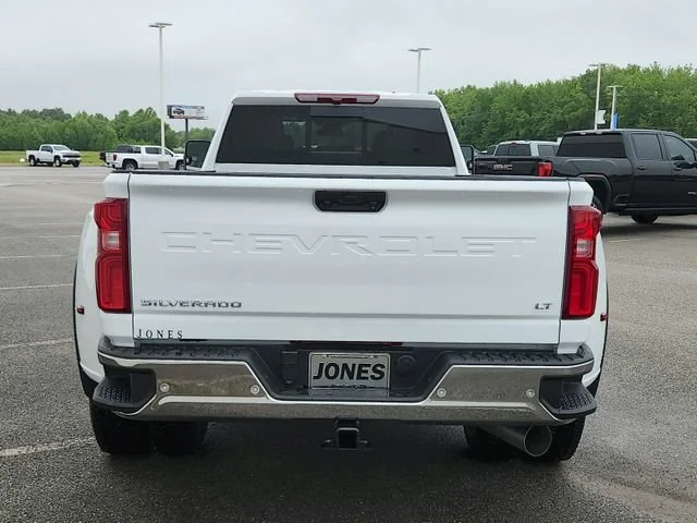 2026 Chevrolet Silverado 3500 HD LT - Photo 6