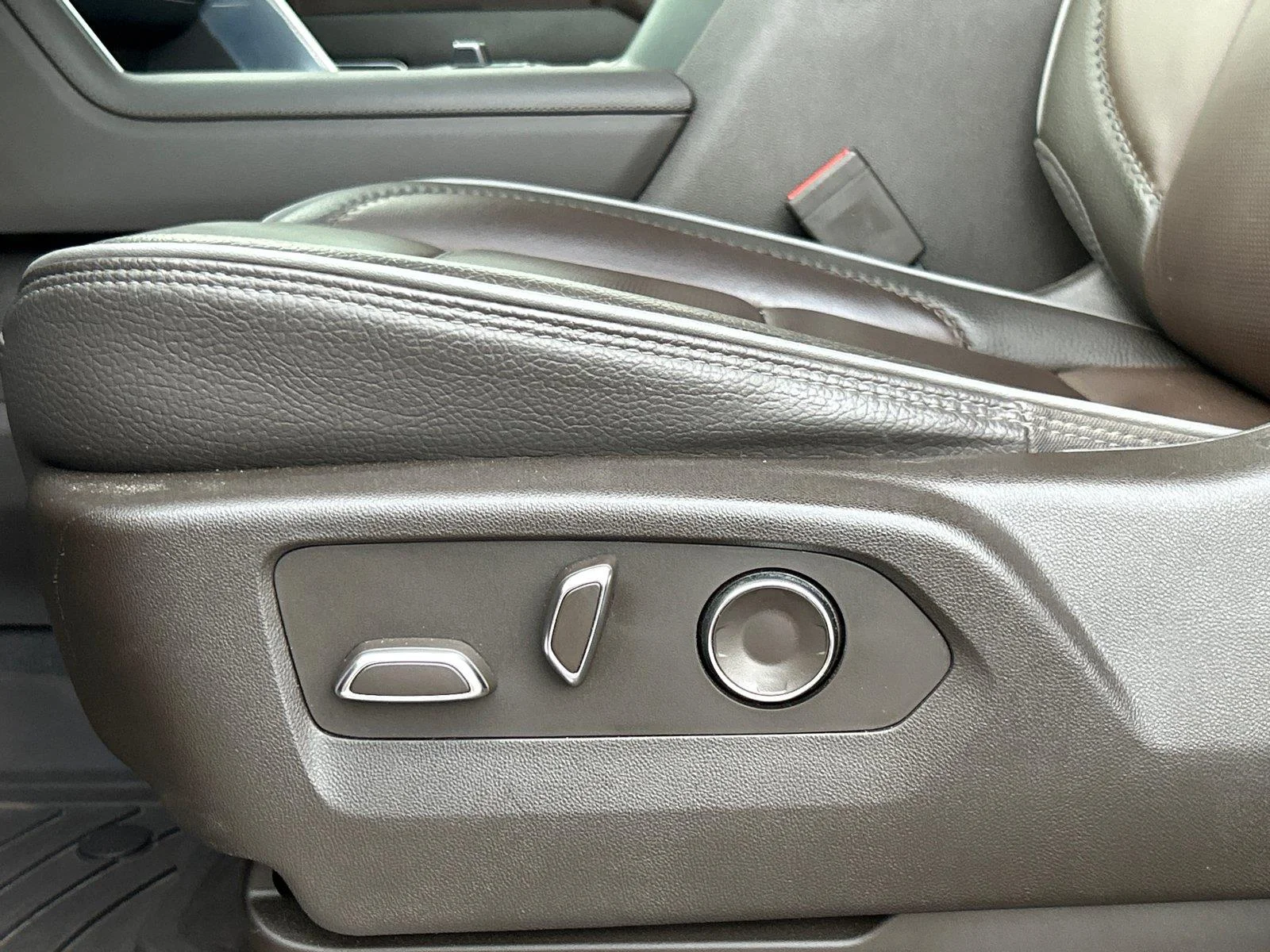 Used 2024 Volcanic Red Tintcoat GMC Denali image 18