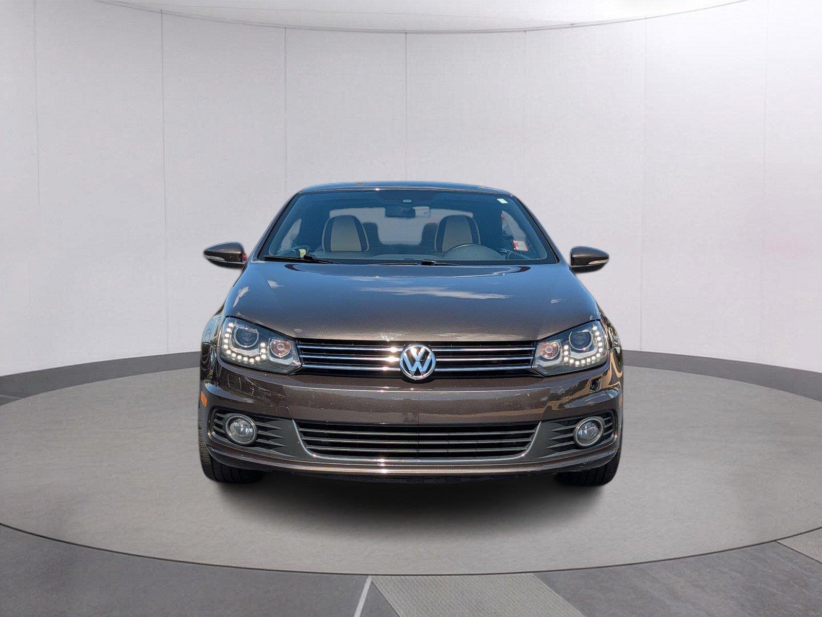Used 2013 Black Oak Brown Metallic Volkswagen Lux image 8