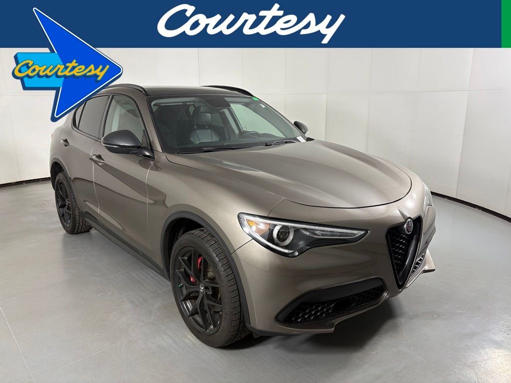 Red 2019 Alfa Romeo Stelvio SUV / Crossover Rear-Wheel Drive
