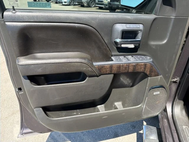Used 2015 Silver GMC Denali image 15
