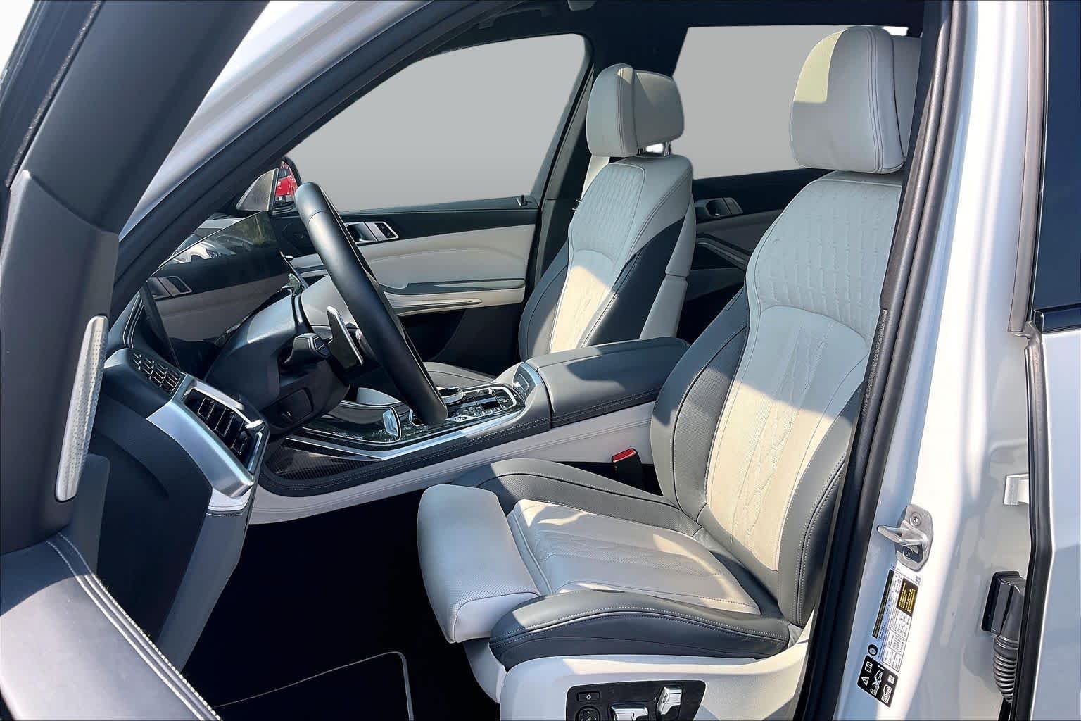 Certified Used 2024 Mineral White Metallic BMW M60i image 7