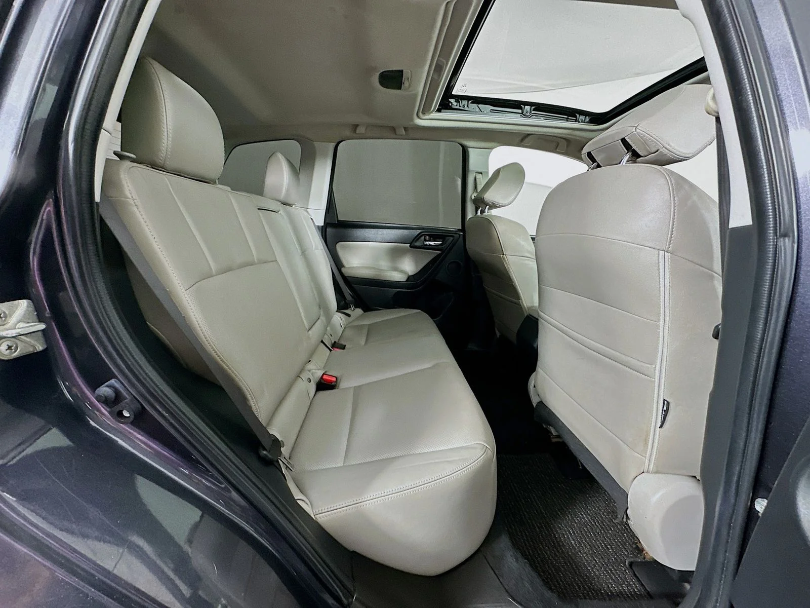 Used 2016 Dark Gray Metallic Subaru 2.5i Touring image 31
