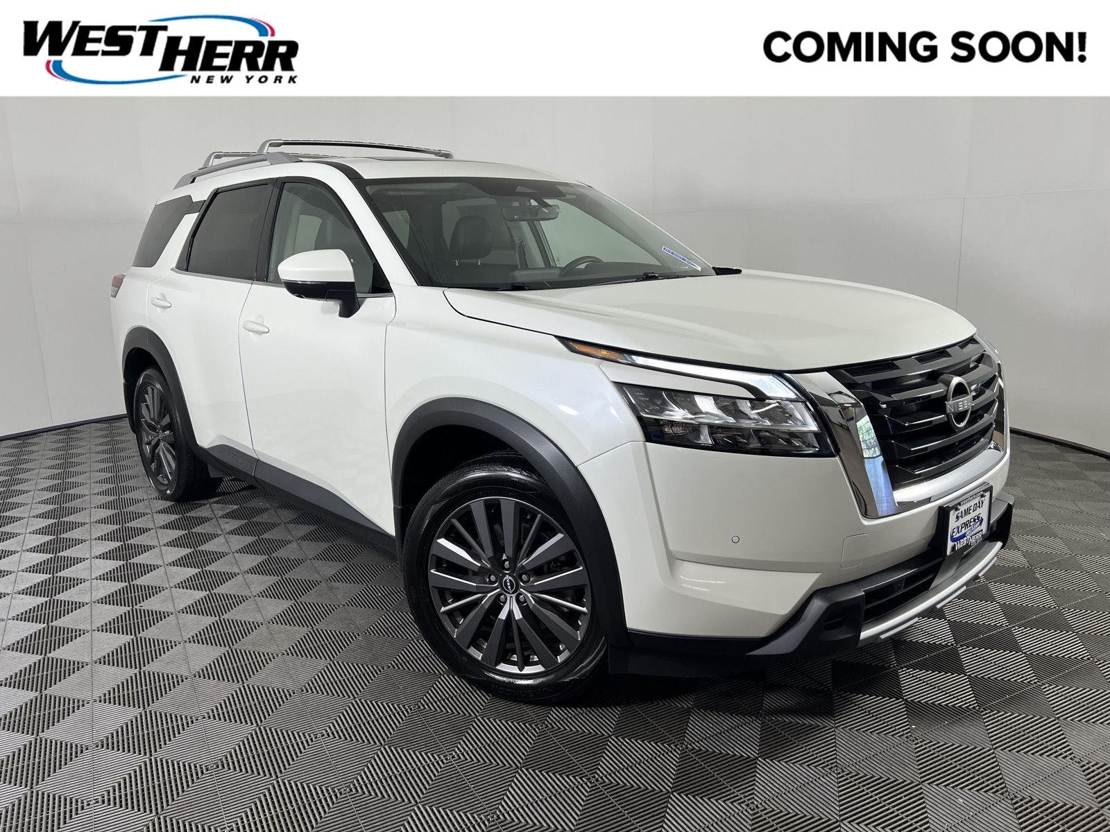 Used 2023 Pearl White Tricoat Nissan SL image 1