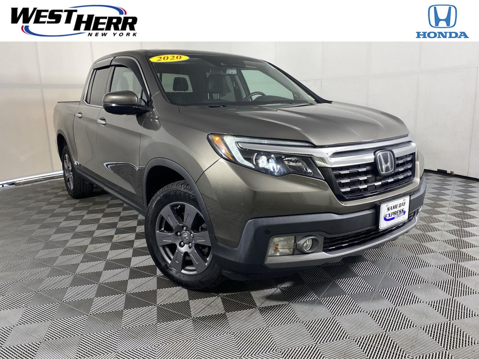 Used 2020 Pacific Pewter Metallic Honda RTL-E image 1