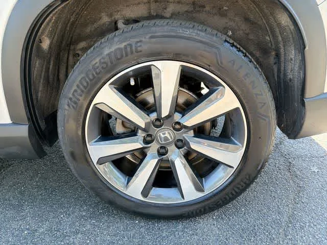 Certified Used 2023 Lunar Silver Metallic Honda Elite image 19