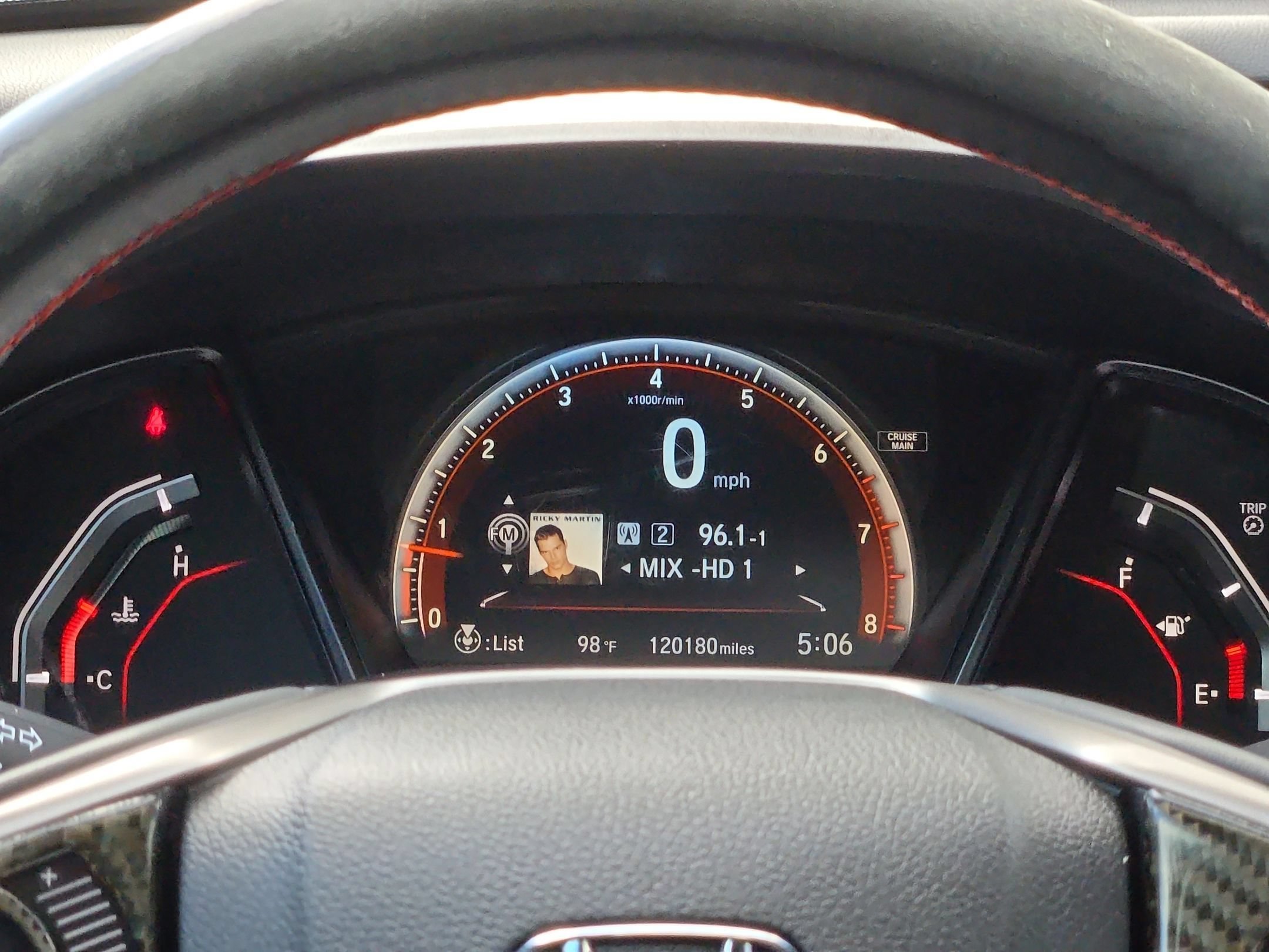 Used 2018 White Honda  image 23