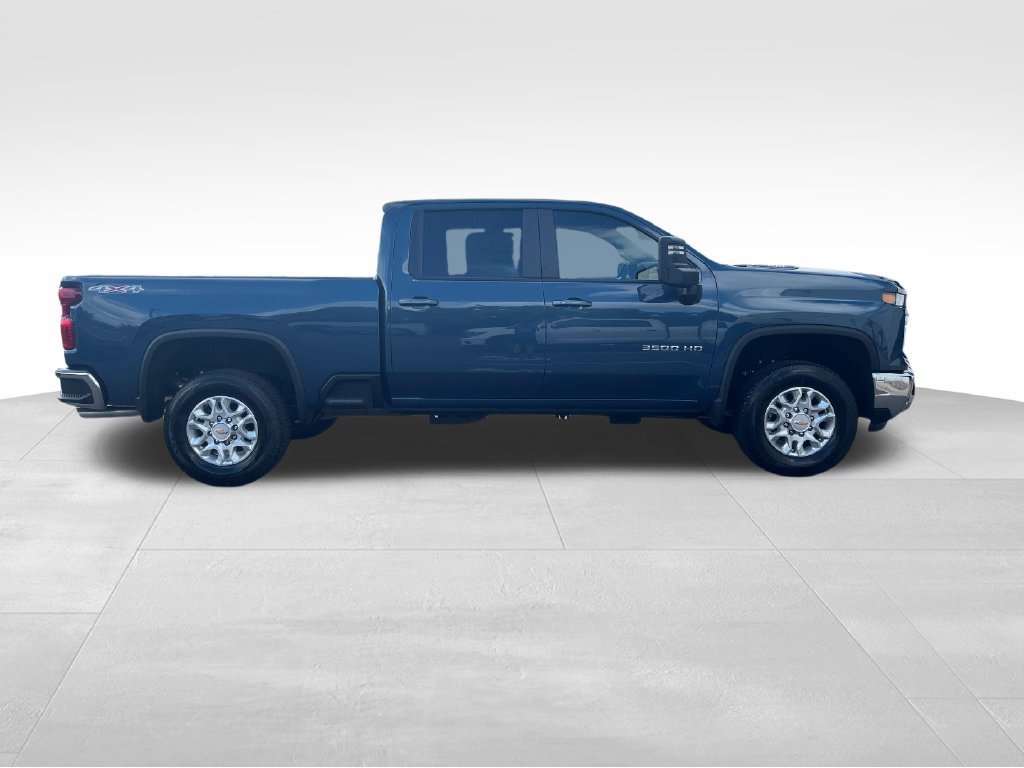 New 2026 Lakeshore Blue Metallic Chevrolet LT image 6