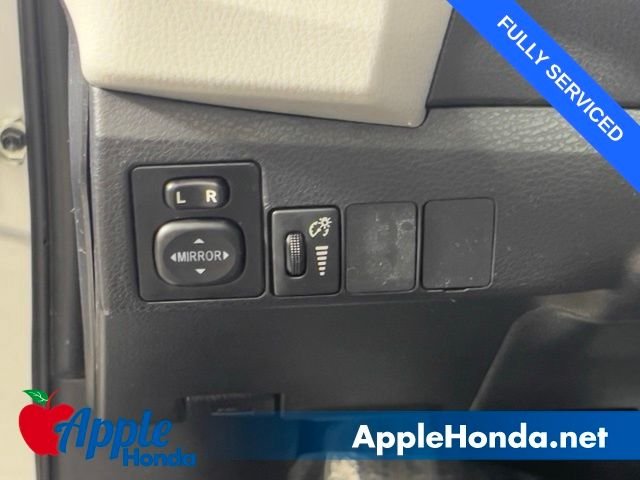 Used 2014 Classic Silver Metallic Toyota LE image 13