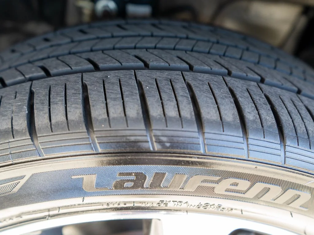 Used 2019 Black Nissan SR image 35