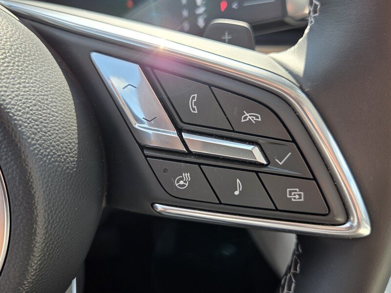 Used 2024 White Frost BUICK AWD 4DR AVENIR image 31