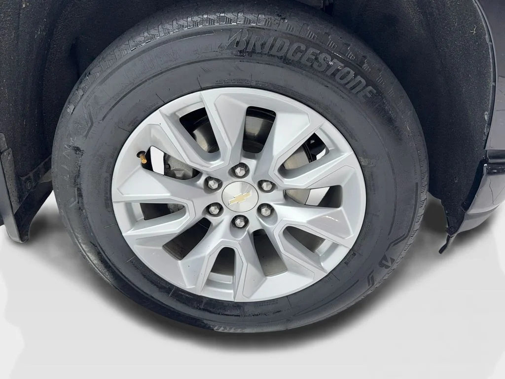Used 2022 Black Chevrolet Custom image 13