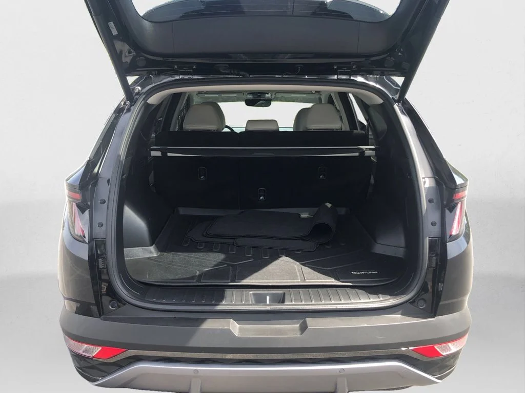 Used 2024 Black Hyundai Limited image 13