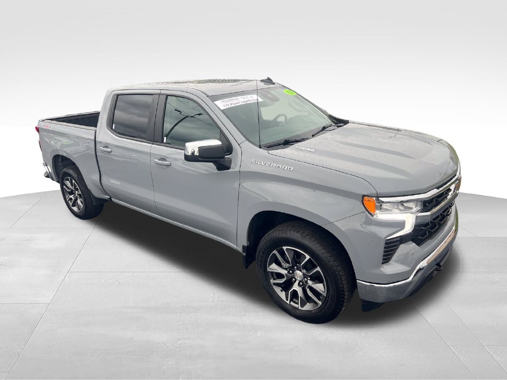 Used 2024 Gray Chevrolet LT image 9