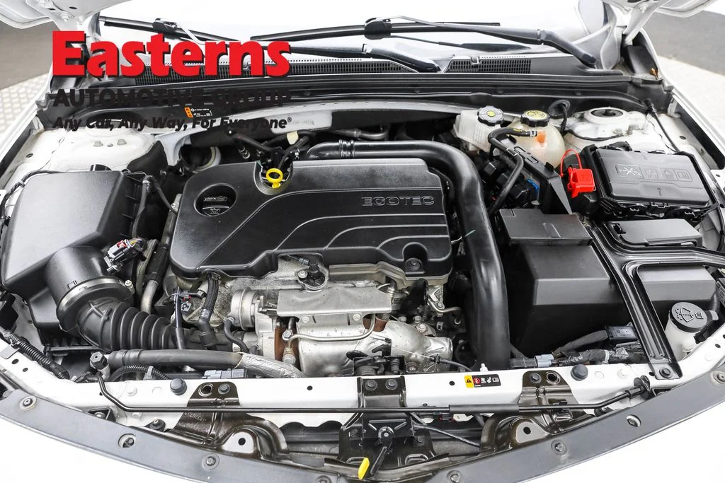 Used 2024 White Chevrolet LT image 7