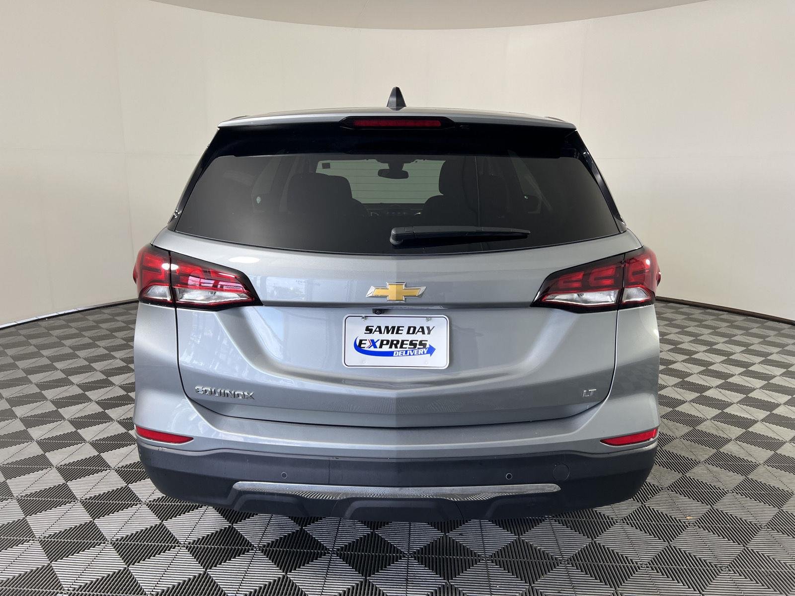 Used 2024  Chevrolet  image 24
