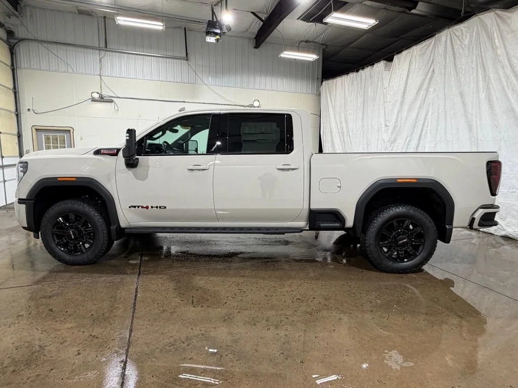 2026 GMC Sierra 2500HD AT4 - Photo 13