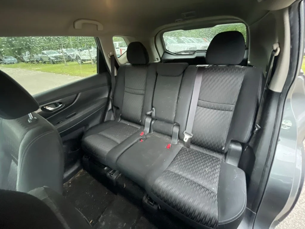 Used 2017 Gun Metallic Nissan SV image 9