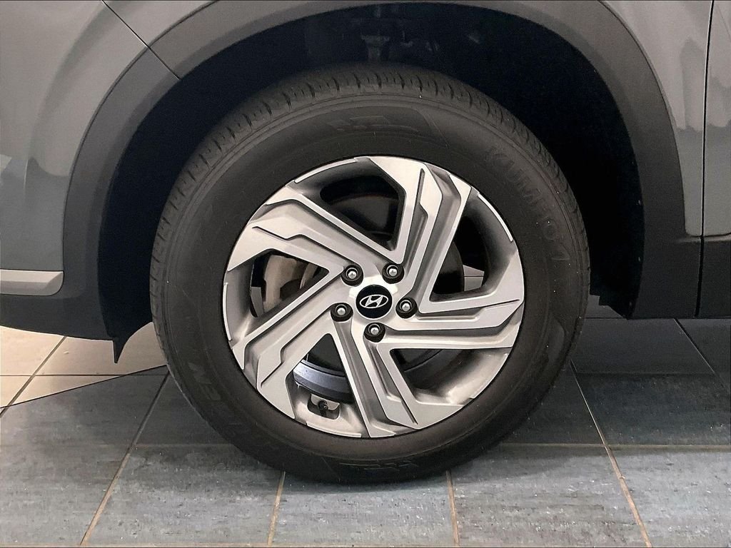 Used 2023 Gray Hyundai SEL image 7