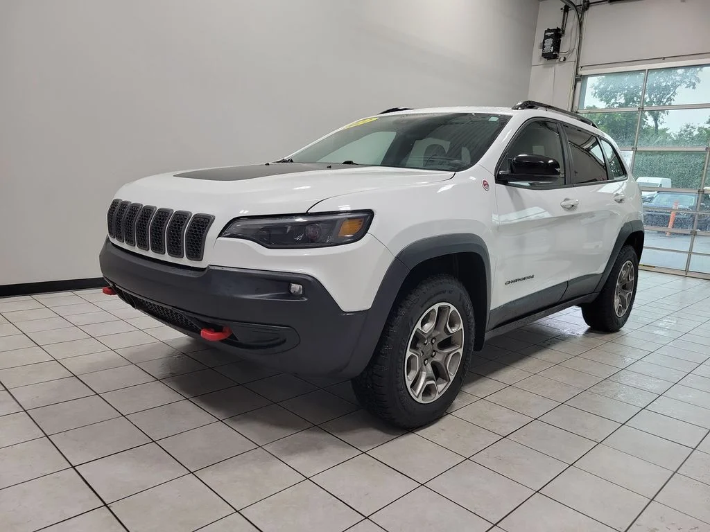 Used 2022 White Jeep Trailhawk image 7