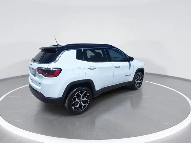 Used 2025 White Jeep Limited image 8