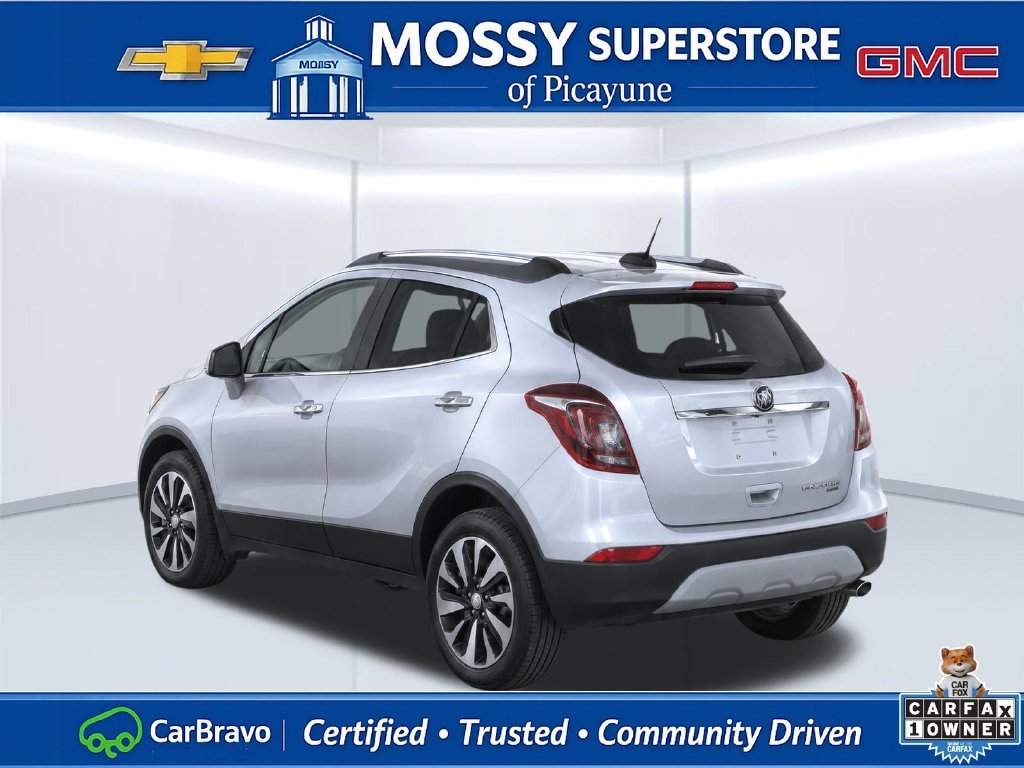 Certified Used 2022 Includes (MDP) Anthracite lower exterior accent color, Paint code W598F.) Buick Preferred image 4