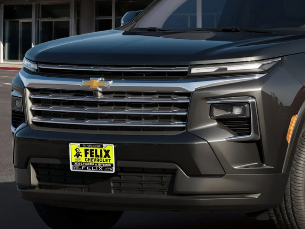 New 2027 Mosaic Black Metallic Chevrolet LT image 4