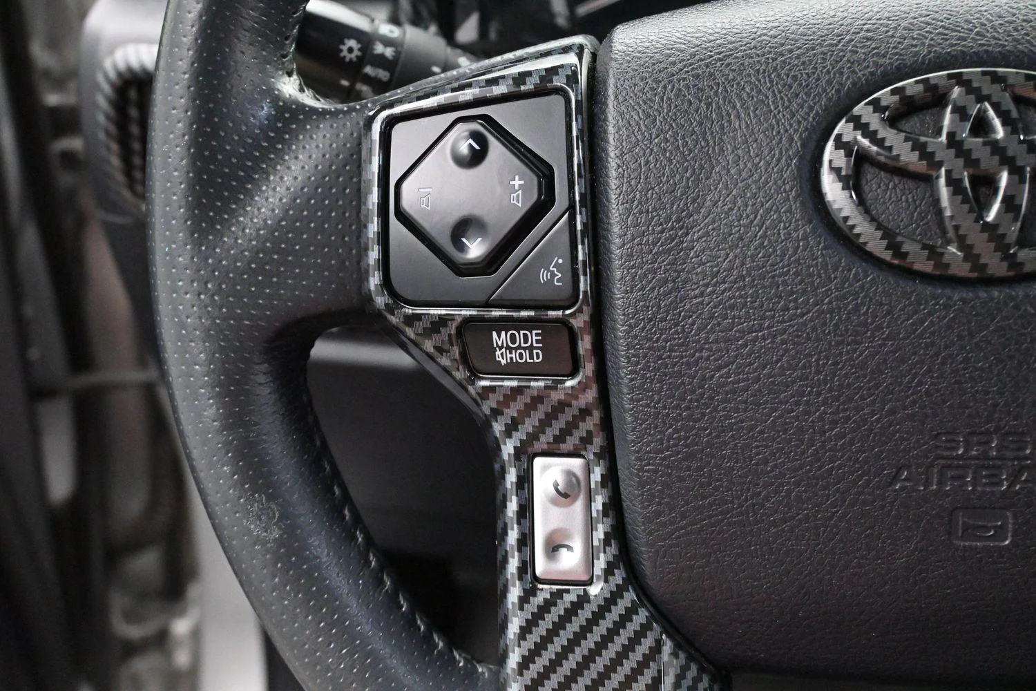 Used 2021 Classic Silver Metallic Toyota Limited image 20