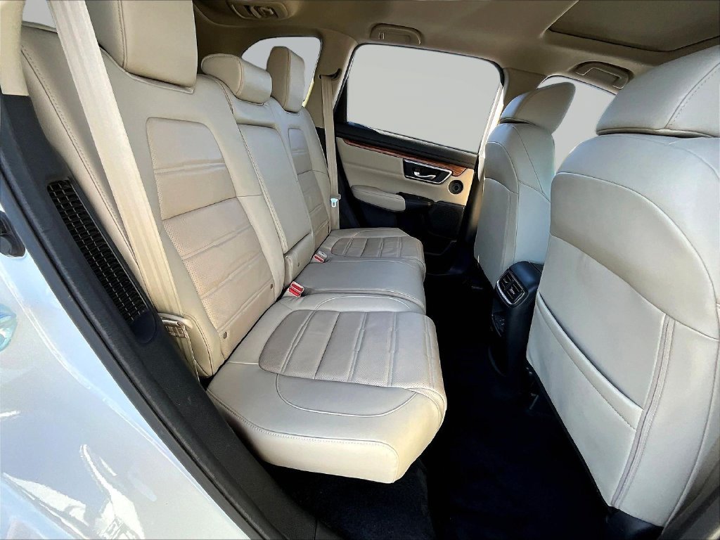 Used 2021 White Honda Touring image 26