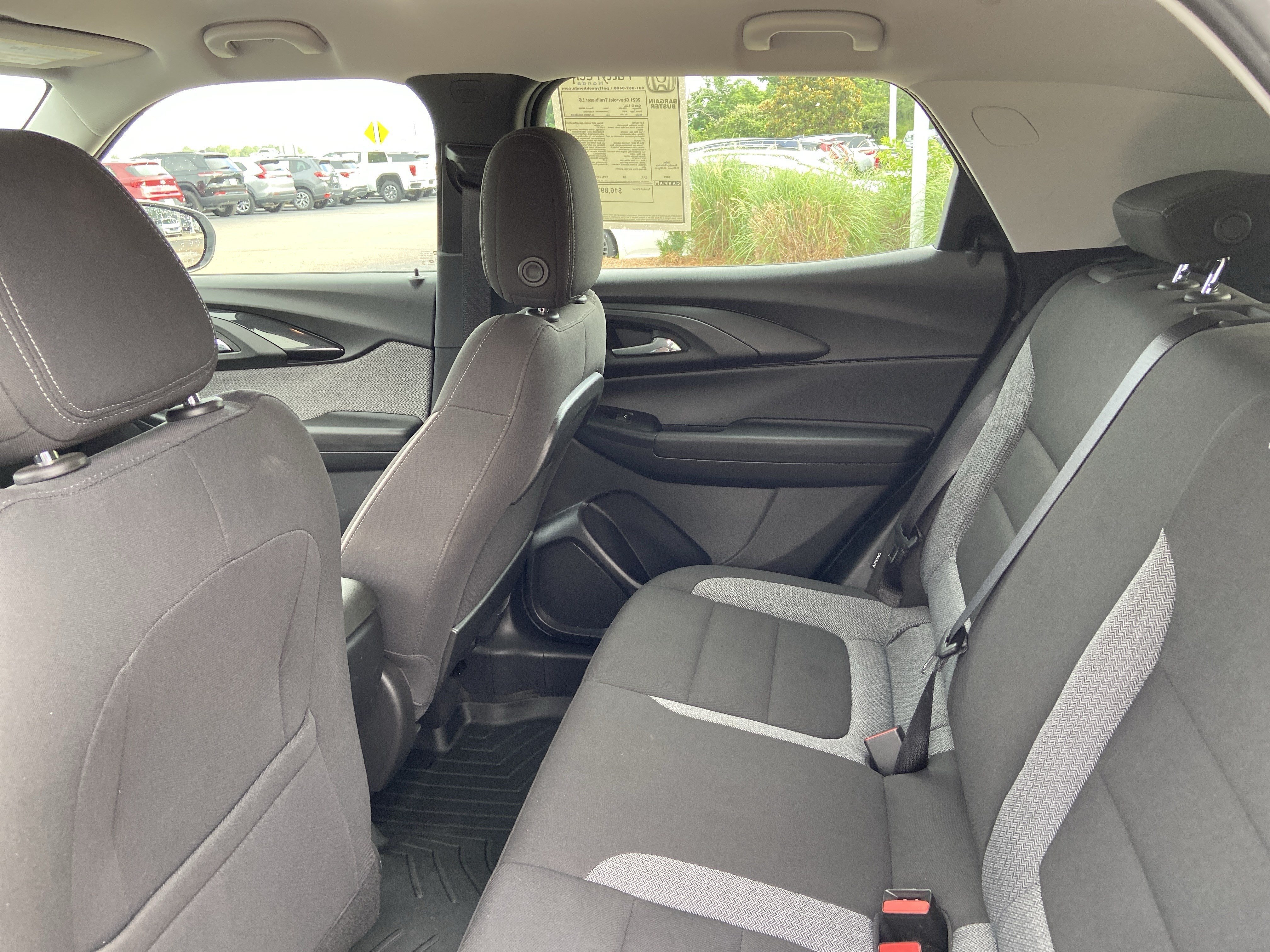 Used 2021 Summit White Chevrolet LS image 17