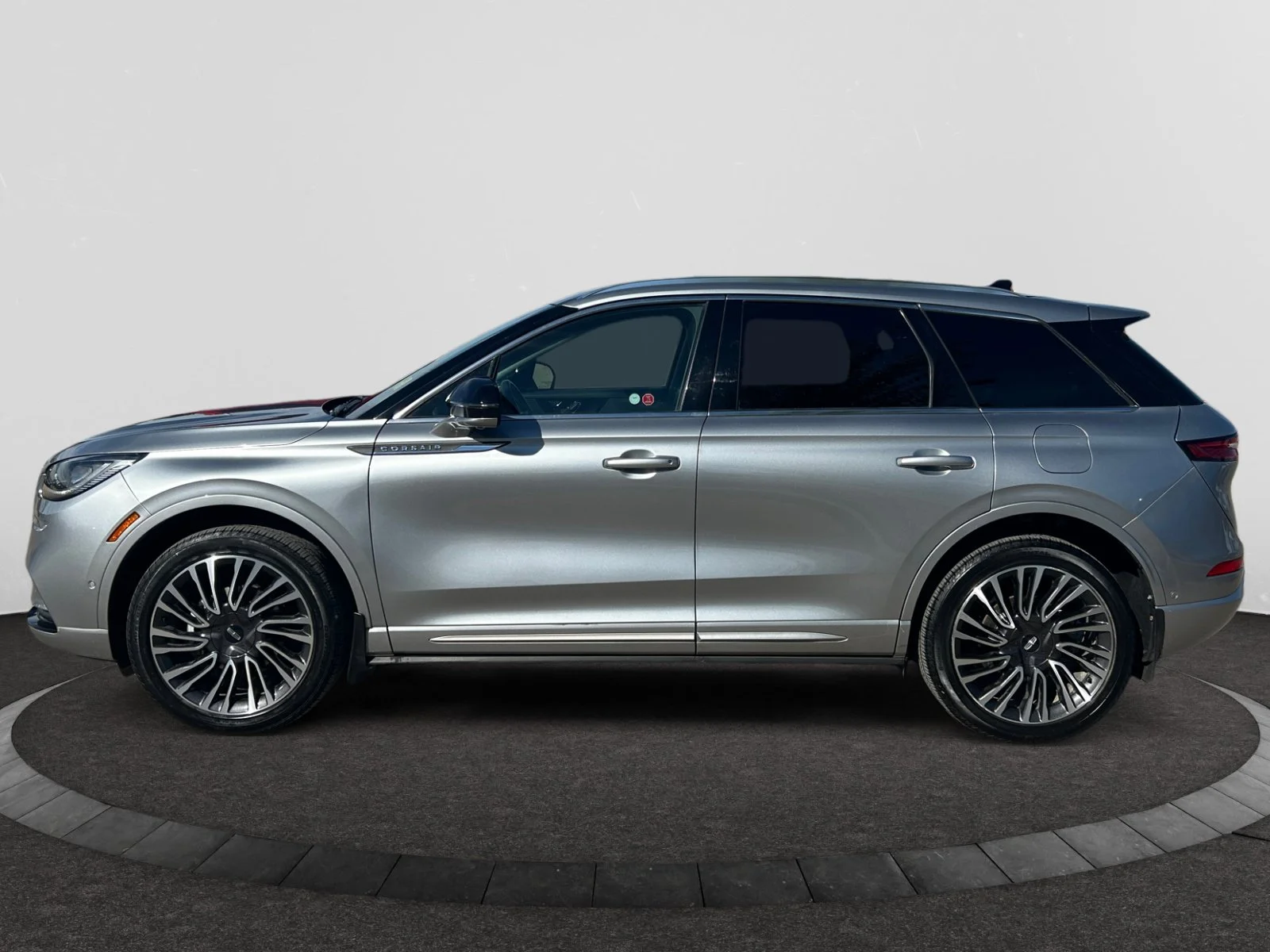 Used 2022 SILVER Lincoln RESERVE AWD image 2