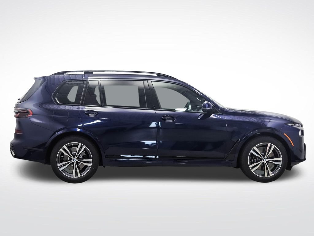 Used 2027 Blue BMW xDrive40i image 6