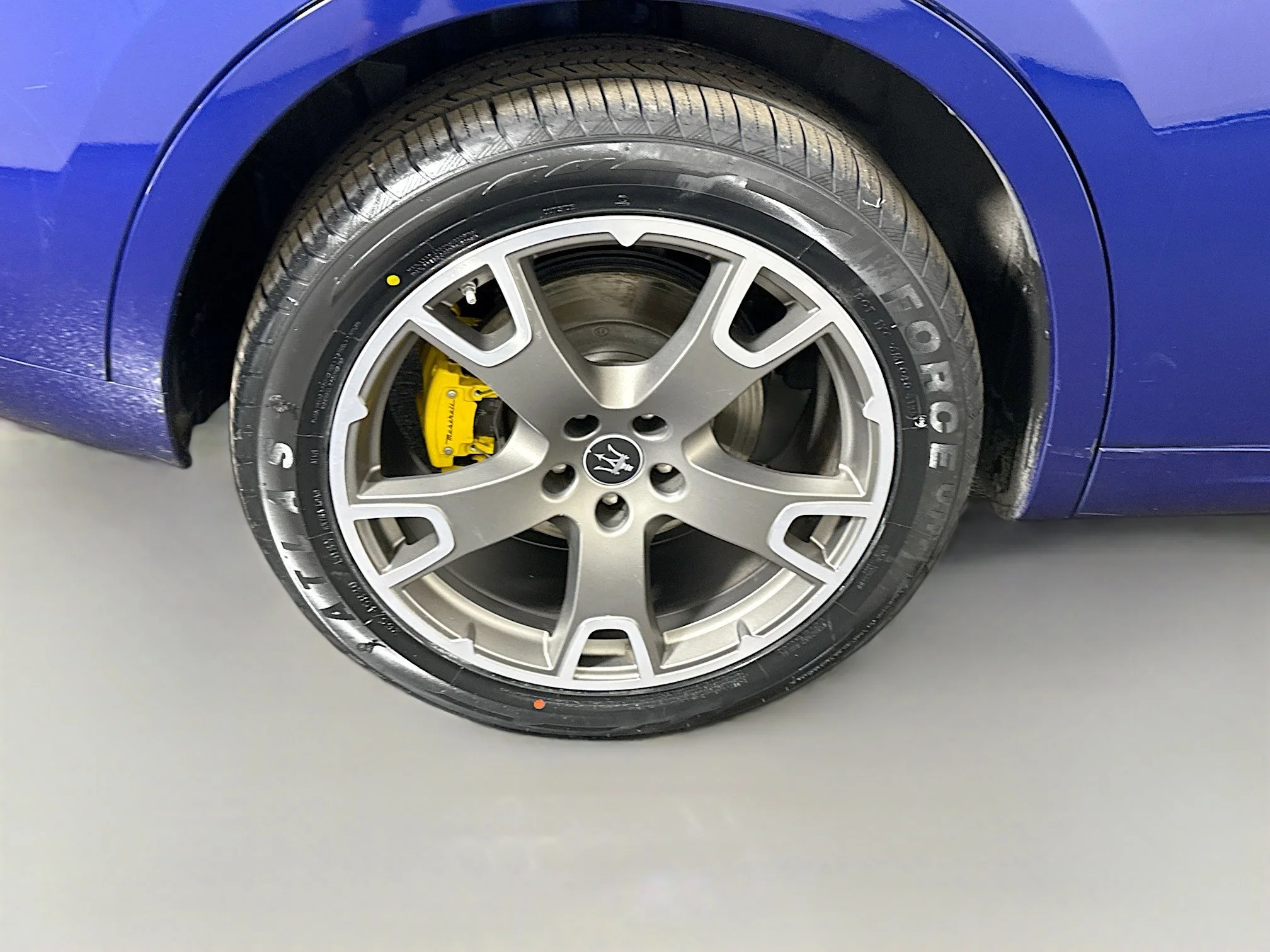 Used 2023 Blu Emozione Metallic Maserati GT image 29
