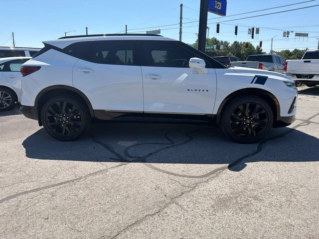 Used 2019 SUMMIT WHITE Chevrolet RS image 5