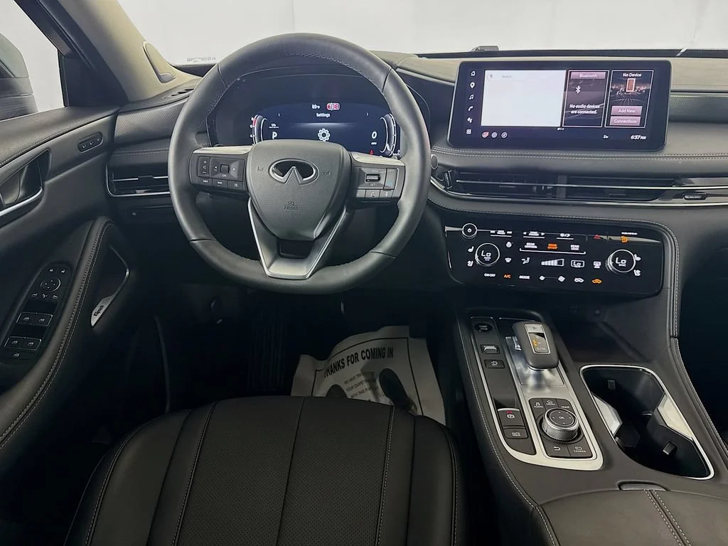Certified Used 2026 White INFINITI LUXE image 29