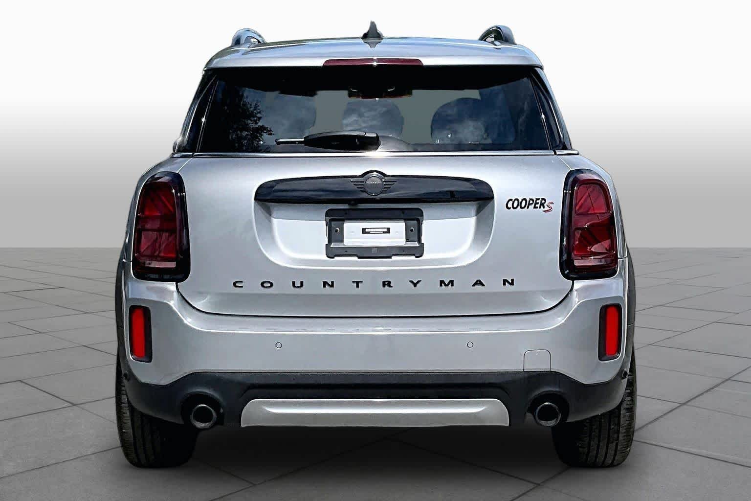 Used 2024 Melting Silver III Metallic MINI Cooper S image 5