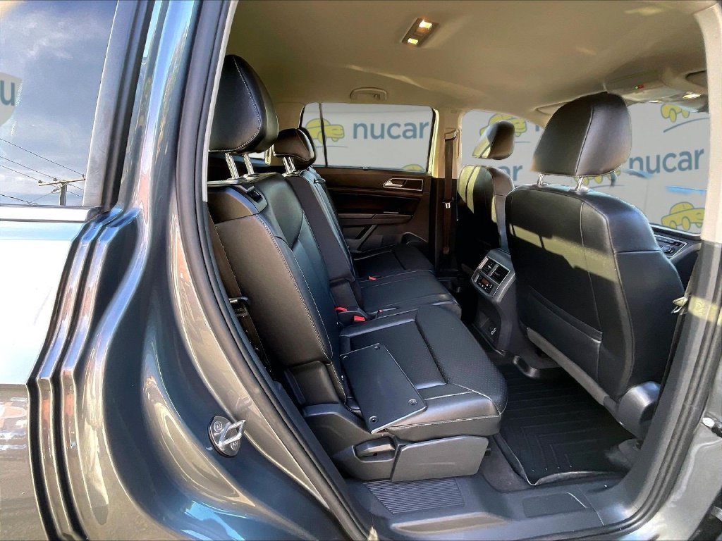 Used 2019 Gray Volkswagen 3.6L V6 SE image 16