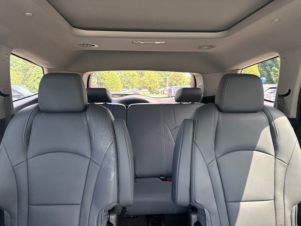 Used 2021 White Buick Essence image 13