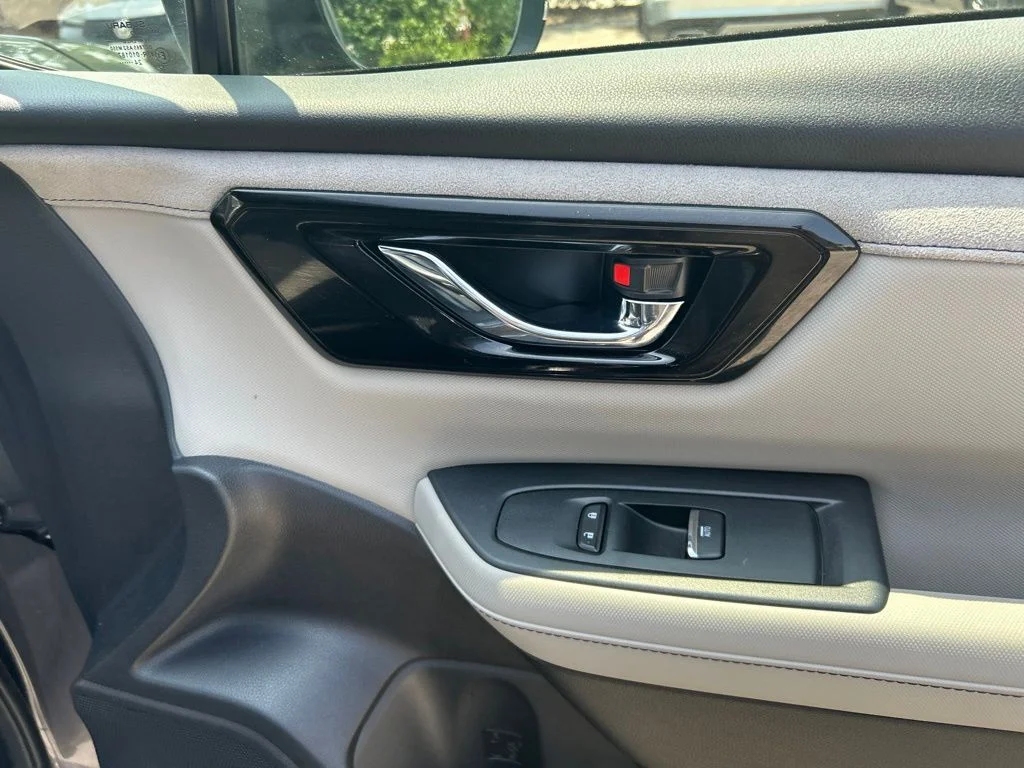 Used 2025 Gray Metallic Subaru Limited image 24