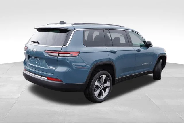 New 2026 Steel Blue Exterior Paint Jeep Limited image 3