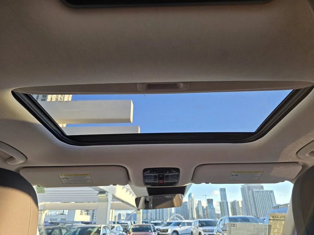 New 2026 Gray Hyundai Blue SEL Premium image 10