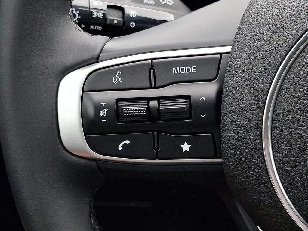 Used 2025 Gray Kia GT-Line image 22