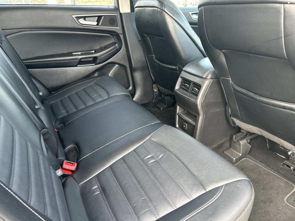 Used 2016 Ingot Silver Ford SEL image 21