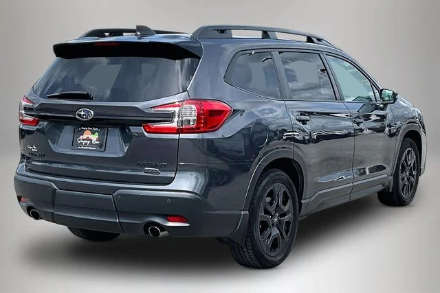 Used 2023 Gray Subaru Onyx Edition image 5