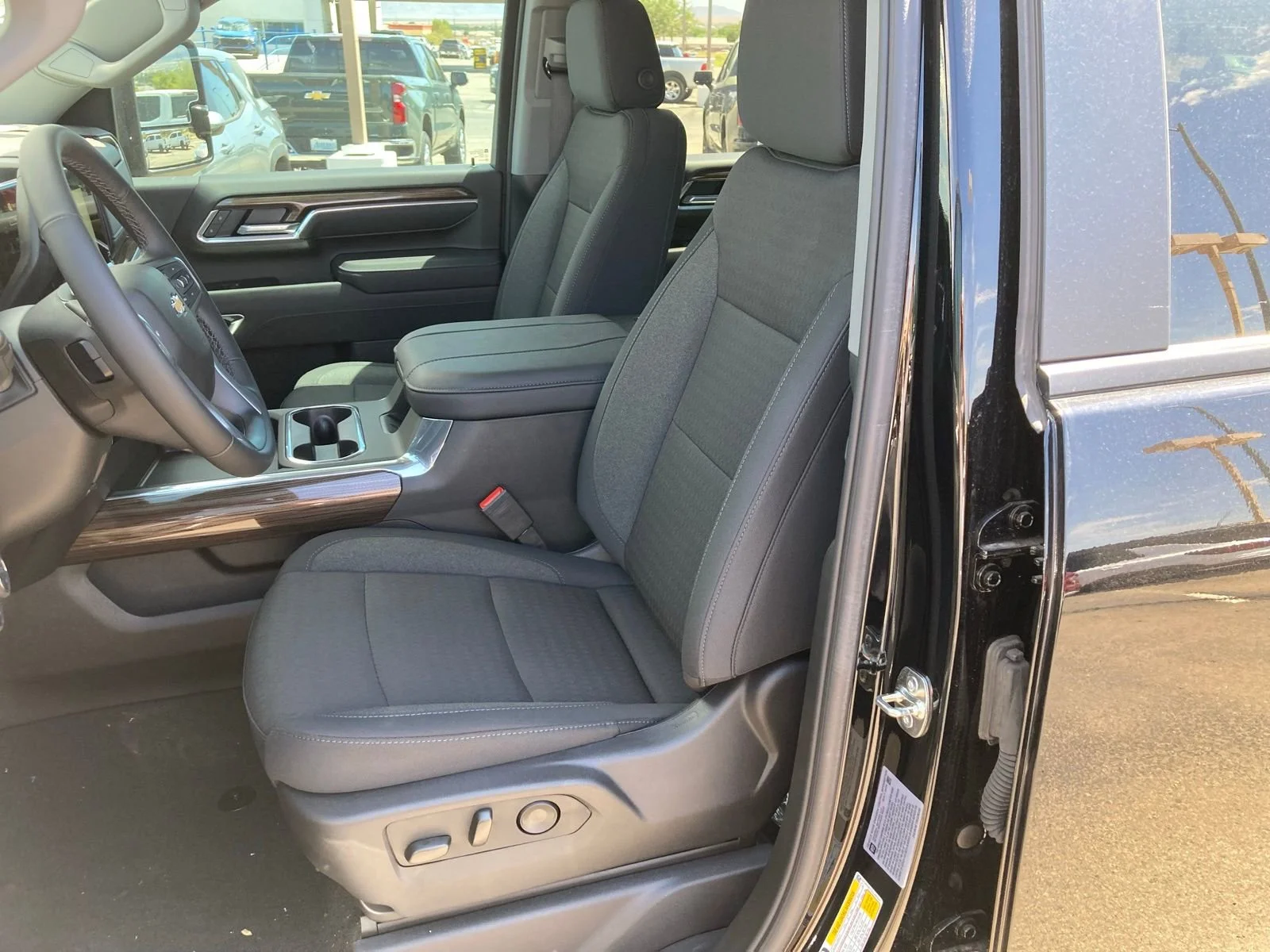 2025 Chevrolet Silverado 2500 HD LT - Photo 37